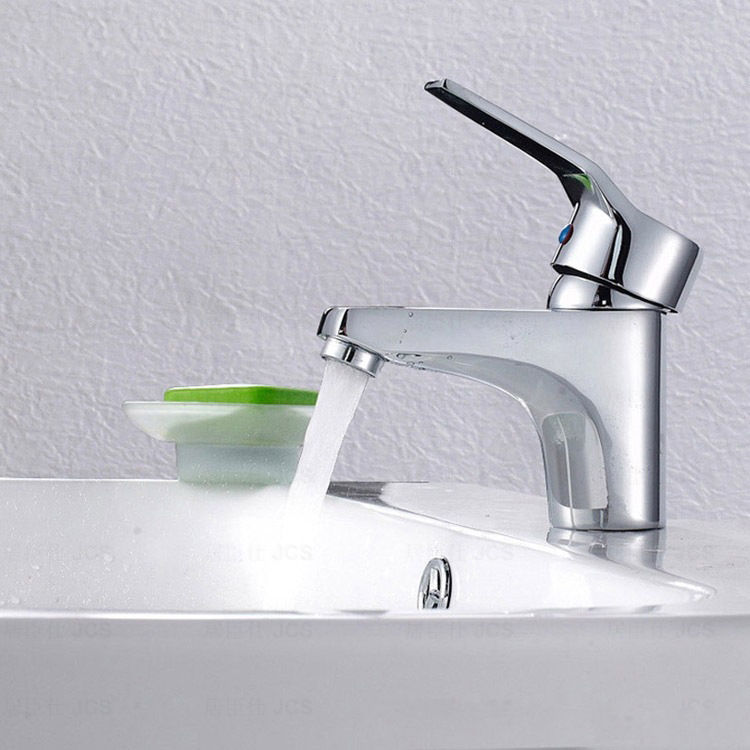 popular bathroom basin faucet of polished chrome surface basin sink faucet and basin sink tap