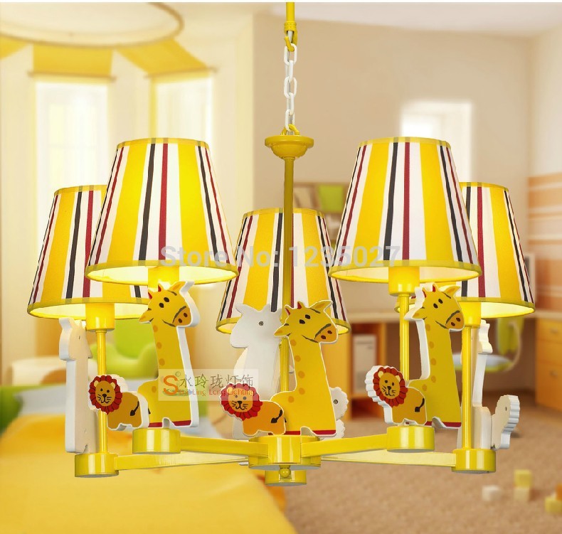 fast cartoon giraffe children chandelier/ 5l d550mm/yellow lion chandelier cartoon children bedroom study chandelier